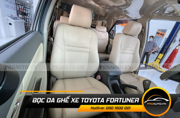 Bọc ghế da xe Toyota Fortuner 2021 